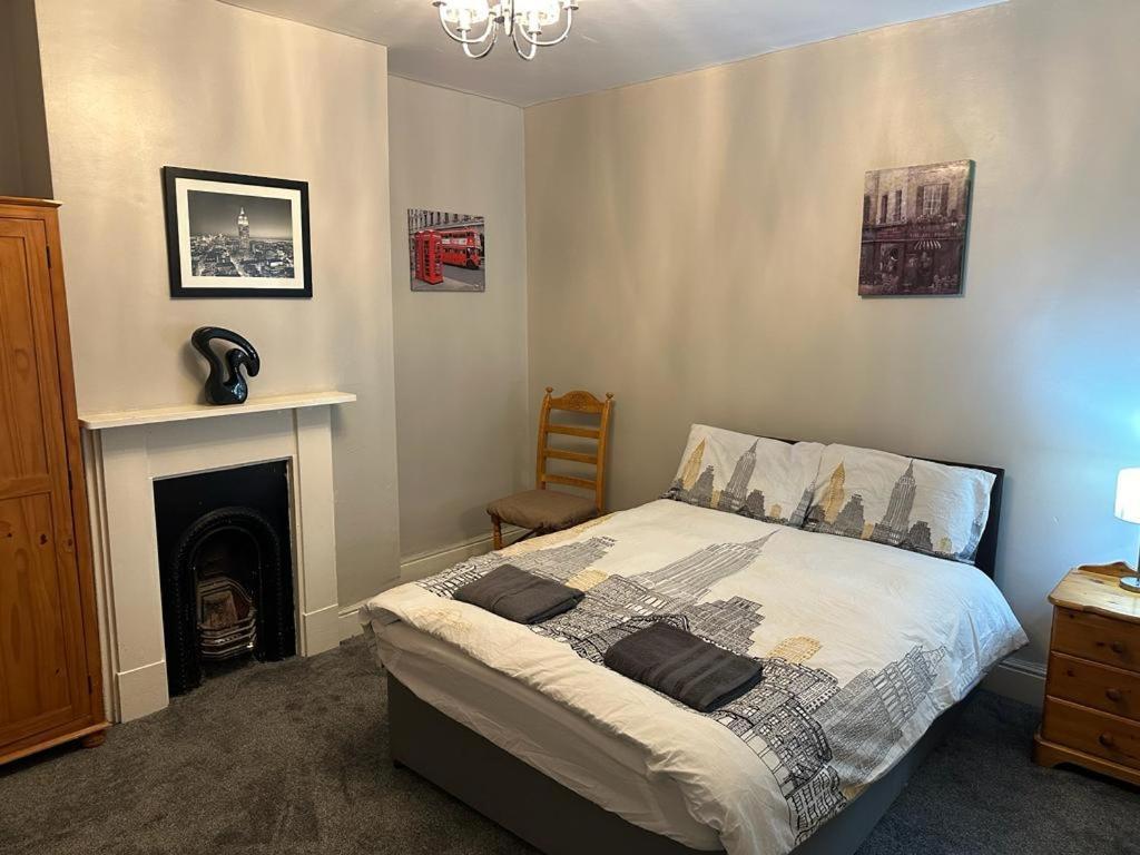 Luton Town House Near Airport Apartment Luaran gambar