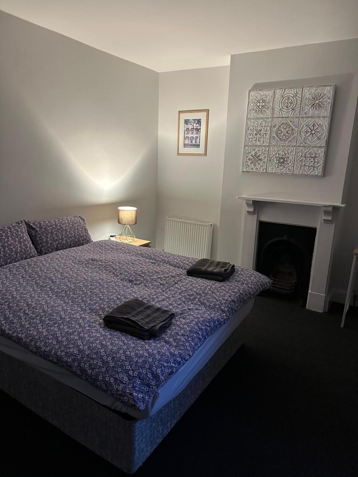 Luton Town House Near Airport Apartment Luaran gambar