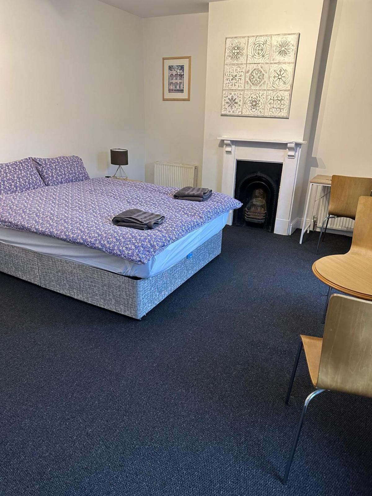 Luton Town House Near Airport Apartment Luaran gambar
